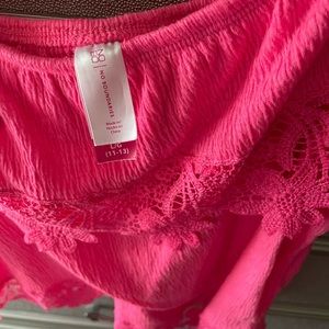 Ladies off the shoulder lace top